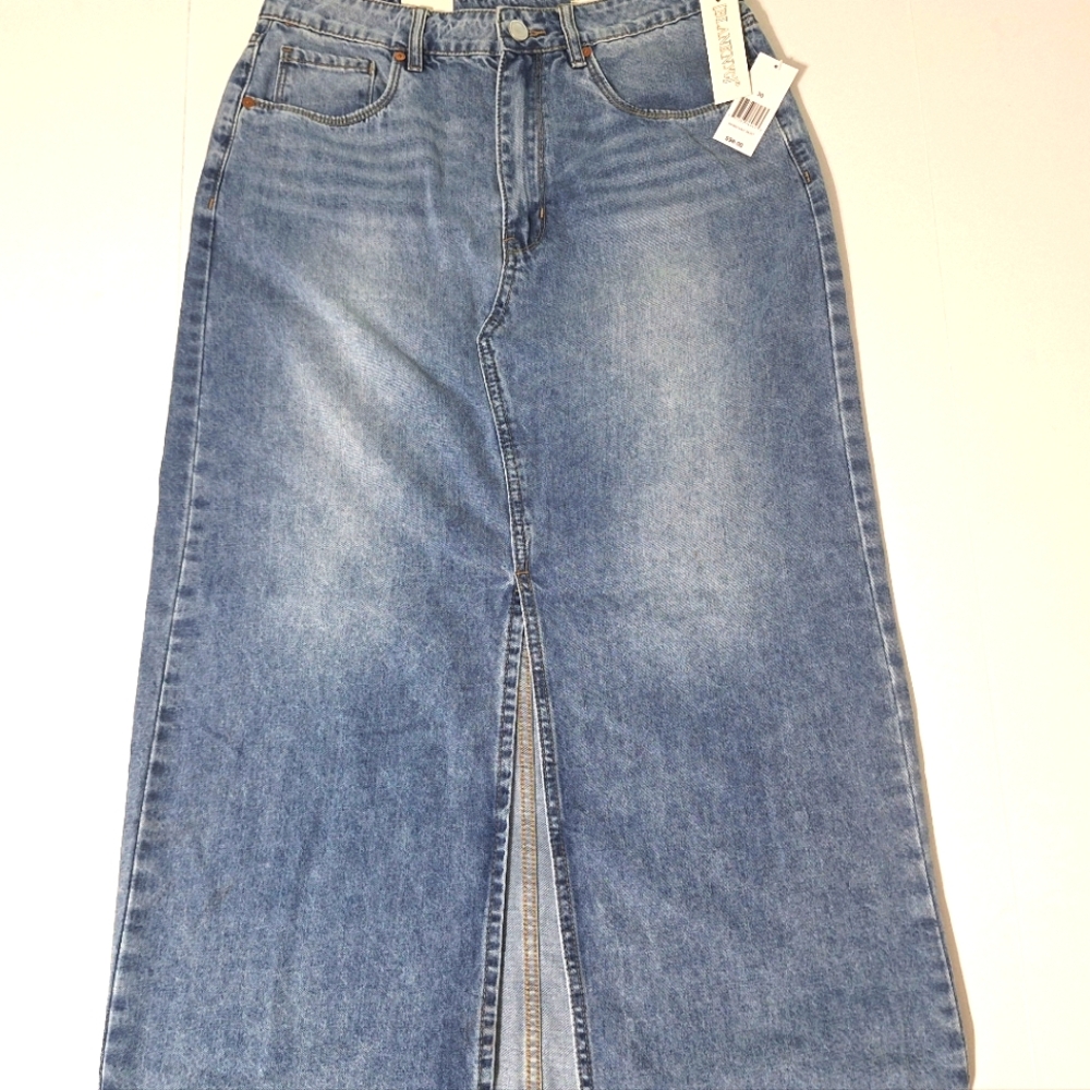 ๐NWT Blank NYC Front Slit Maxi Skirt - Picture 13 of 14